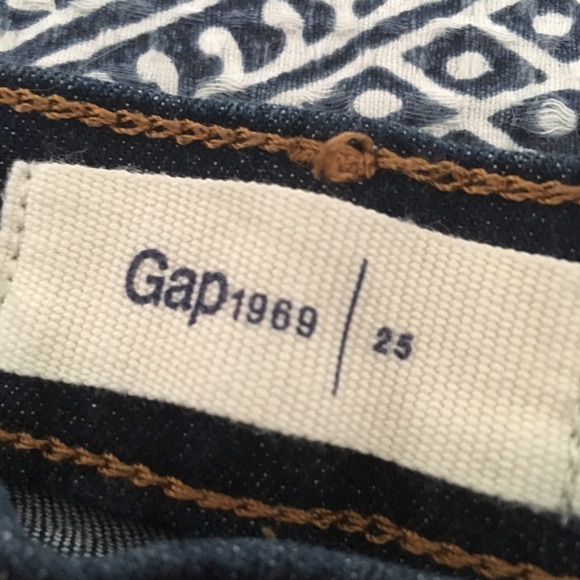 Button down stretch jean gap skirt - Picture 2 of 3